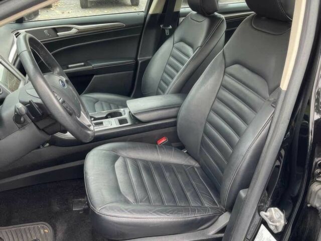 Форд Фьюжн 2017 в Ровно на Automoto.ua Черный Форд Фьюжн, объемом двигателя 2 л и пробегом 57 тыс. км за 7900 $, фото 7 на Automoto.ua