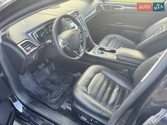 Черный Форд Фьюжн, объемом двигателя 2 л и пробегом 180 тыс. км за 12500 $, фото 6 на Automoto.ua