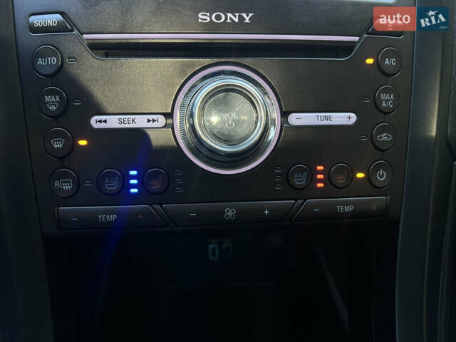 Черный Форд Фьюжн, объемом двигателя 2 л и пробегом 152 тыс. км за 16300 $, фото 27 на Automoto.ua