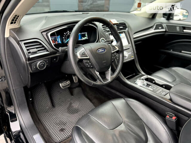 Чорний Форд Фьюжен, об'ємом двигуна 2 л та пробігом 111 тис. км за 17900 $, фото 24 на Automoto.ua