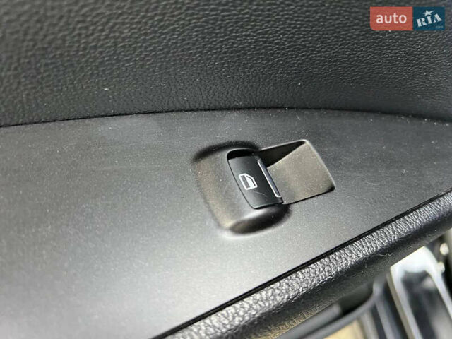 Чорний Форд Фьюжен, об'ємом двигуна 1.5 л та пробігом 112 тис. км за 11940 $, фото 35 на Automoto.ua
