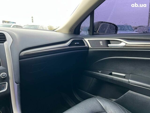 Черный Форд Фьюжн, объемом двигателя 1.5 л и пробегом 112 тыс. км за 11940 $, фото 31 на Automoto.ua