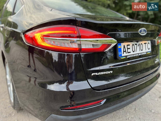 Форд Фьюжн 2018 в Днепре (Днепропетровске) на Automoto.ua Черный Форд Фьюжн, объемом двигателя 2 л и пробегом 34 тыс. км за 17300 $, фото 20 на Automoto.ua