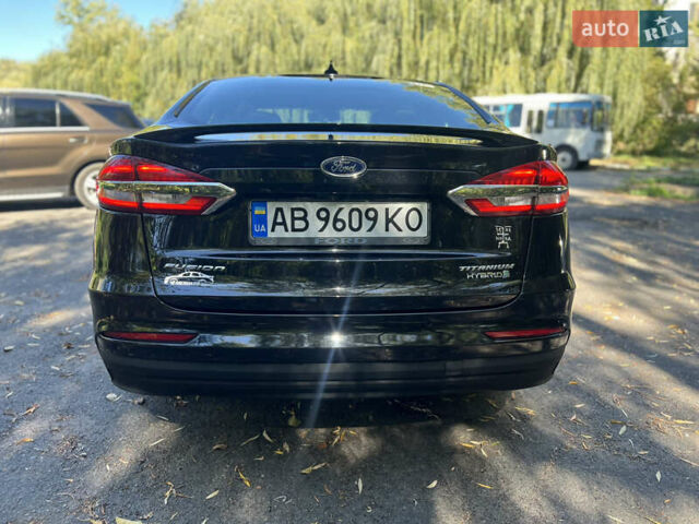 Чорний Форд Фьюжен, об'ємом двигуна 2 л та пробігом 152 тис. км за 16800 $, фото 6 на Automoto.ua