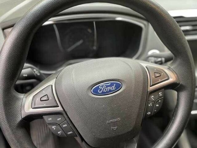 Черный Форд Фьюжн, объемом двигателя 0 л и пробегом 61 тыс. км за 10700 $, фото 10 на Automoto.ua