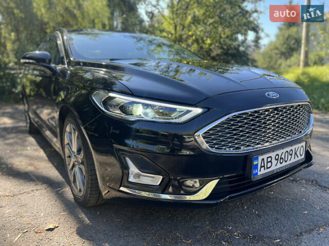 Черный Форд Фьюжн, объемом двигателя 2 л и пробегом 152 тыс. км за 16300 $, фото 2 на Automoto.ua