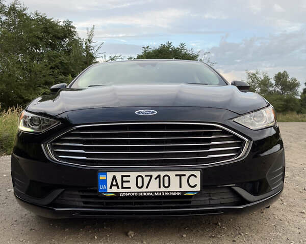 Форд Фьюжн 2018 в Днепре (Днепропетровске) на Automoto.ua Черный Форд Фьюжн, объемом двигателя 2 л и пробегом 34 тыс. км за 17300 $, фото 13 на Automoto.ua