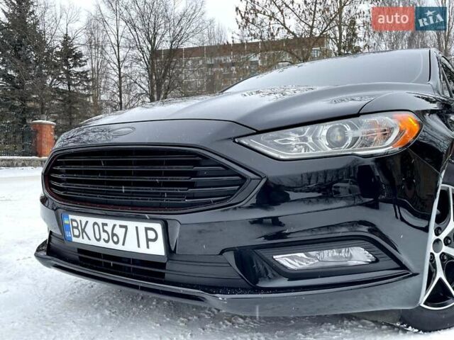 Черный Форд Фьюжн, объемом двигателя 2.5 л и пробегом 132 тыс. км за 13800 $, фото 2 на Automoto.ua