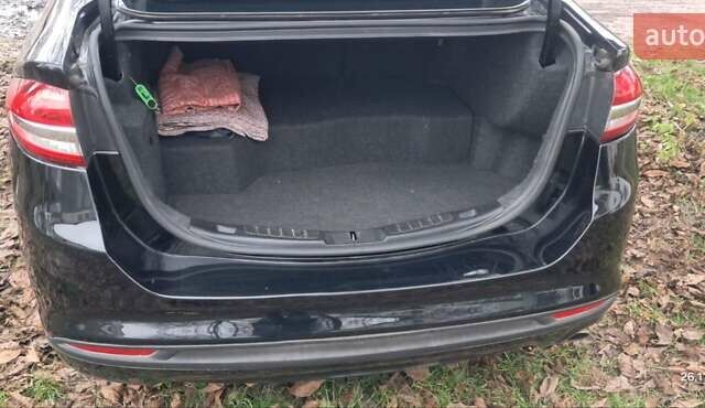 Чорний Форд Фьюжен, об'ємом двигуна 2 л та пробігом 150 тис. км за 16299 $, фото 20 на Automoto.ua