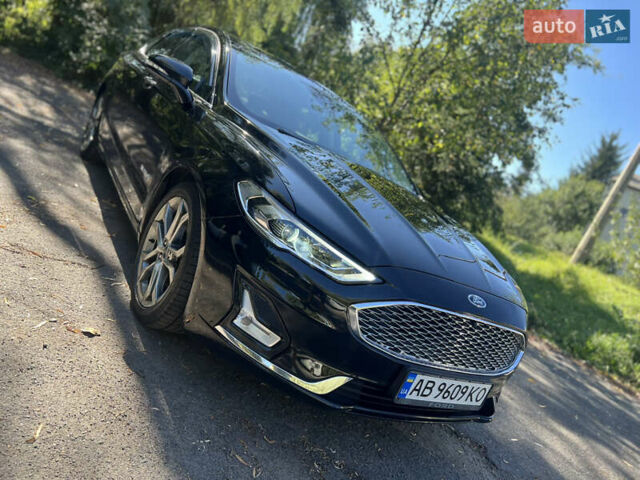Чорний Форд Фьюжен, об'ємом двигуна 2 л та пробігом 152 тис. км за 16800 $, фото 4 на Automoto.ua