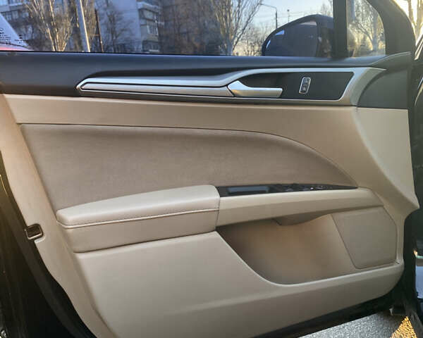 Черный Форд Фьюжн, объемом двигателя 2.49 л и пробегом 94 тыс. км за 14000 $, фото 32 на Automoto.ua