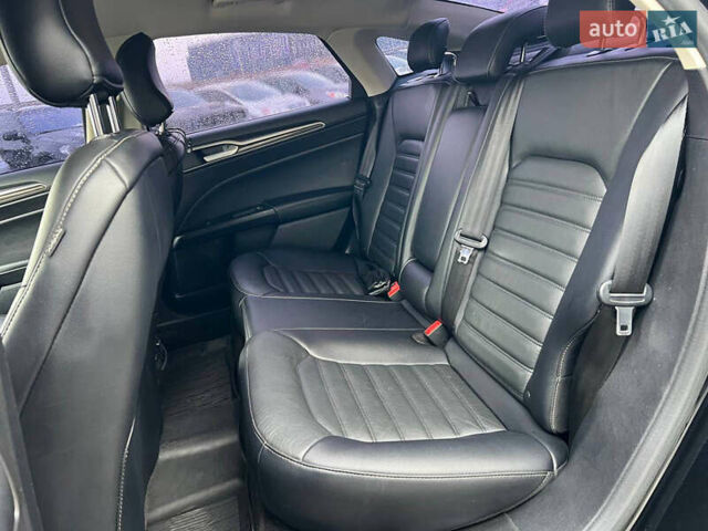 Чорний Форд Фьюжен, об'ємом двигуна 1.5 л та пробігом 112 тис. км за 11940 $, фото 36 на Automoto.ua