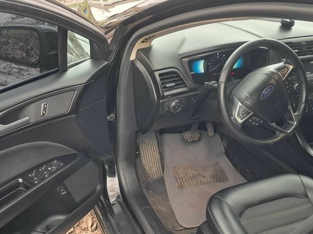 Черный Форд Фьюжн, объемом двигателя 2 л и пробегом 150 тыс. км за 16299 $, фото 16 на Automoto.ua