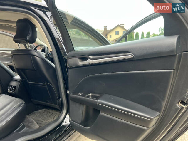 Форд Фьюжн 2018 в Одессе на Automoto.ua Черный Форд Фьюжн, объемом двигателя 2 л и пробегом 188 тыс. км за 13900 $, фото 13 на Automoto.ua