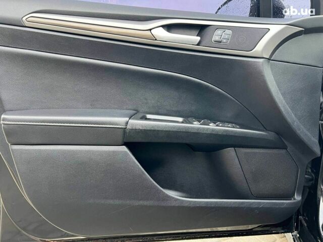 Черный Форд Фьюжн, объемом двигателя 1.5 л и пробегом 112 тыс. км за 11940 $, фото 14 на Automoto.ua