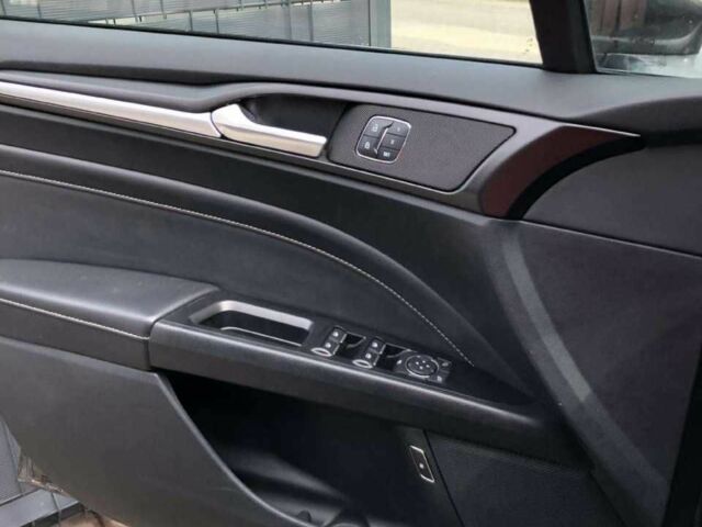 Черный Форд Фьюжн, объемом двигателя 2 л и пробегом 110 тыс. км за 8100 $, фото 9 на Automoto.ua