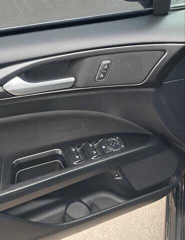 Чорний Форд Фьюжен, об'ємом двигуна 2 л та пробігом 150 тис. км за 16299 $, фото 8 на Automoto.ua