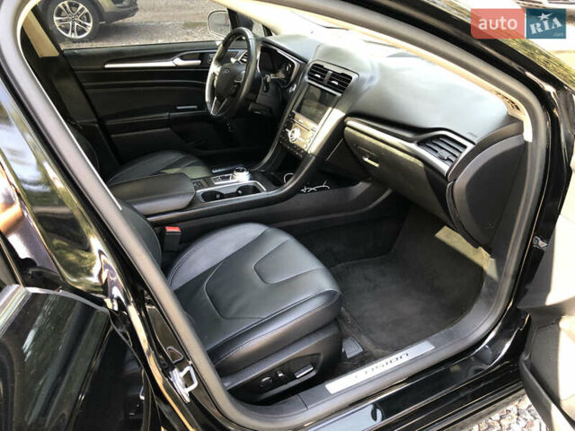 Черный Форд Фьюжн, объемом двигателя 2 л и пробегом 270 тыс. км за 14400 $, фото 16 на Automoto.ua