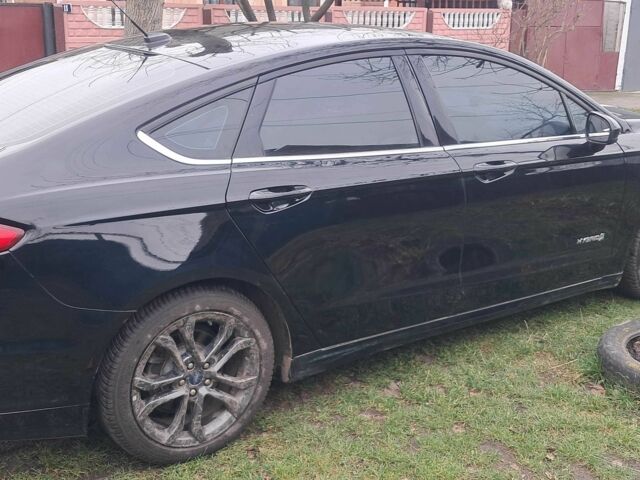 Черный Форд Фьюжн, объемом двигателя 2 л и пробегом 150 тыс. км за 16299 $, фото 4 на Automoto.ua