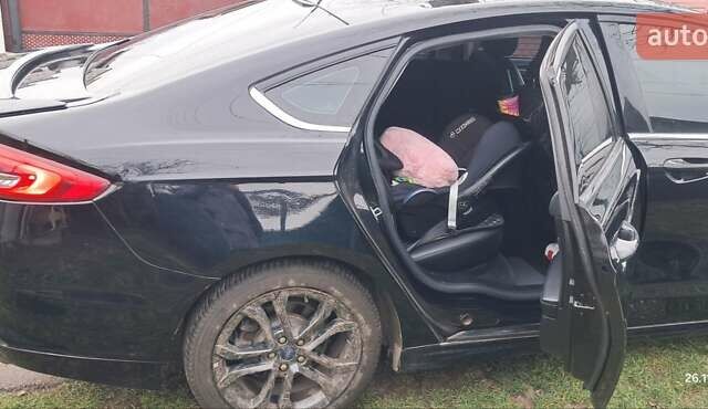 Чорний Форд Фьюжен, об'ємом двигуна 2 л та пробігом 150 тис. км за 16299 $, фото 5 на Automoto.ua