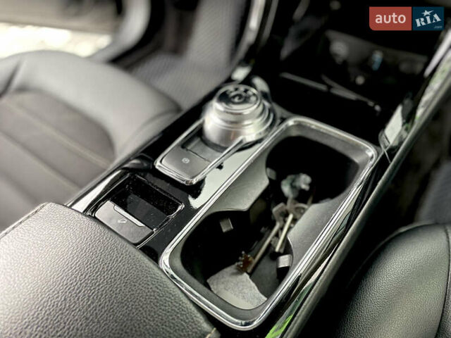 Форд Фьюжен 2018 у Вараш (Кузнецовськ) на Automoto.ua Чорний Форд Фьюжен, об'ємом двигуна 2.5 л та пробігом 131 тис. км за 14500 $, фото 25 на Automoto.ua