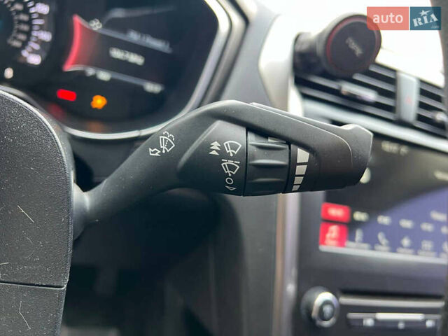 Чорний Форд Фьюжен, об'ємом двигуна 1.5 л та пробігом 112 тис. км за 11940 $, фото 24 на Automoto.ua