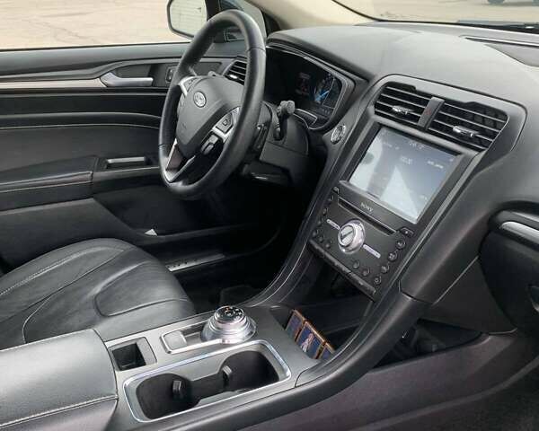 Черный Форд Фьюжн, объемом двигателя 2 л и пробегом 101 тыс. км за 15300 $, фото 10 на Automoto.ua