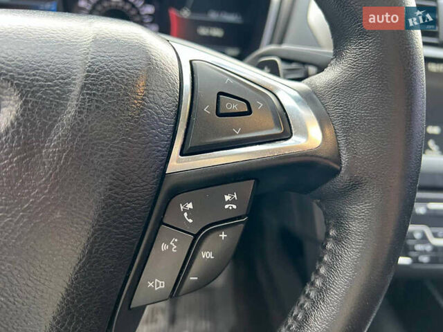 Чорний Форд Фьюжен, об'ємом двигуна 1.5 л та пробігом 112 тис. км за 11940 $, фото 21 на Automoto.ua