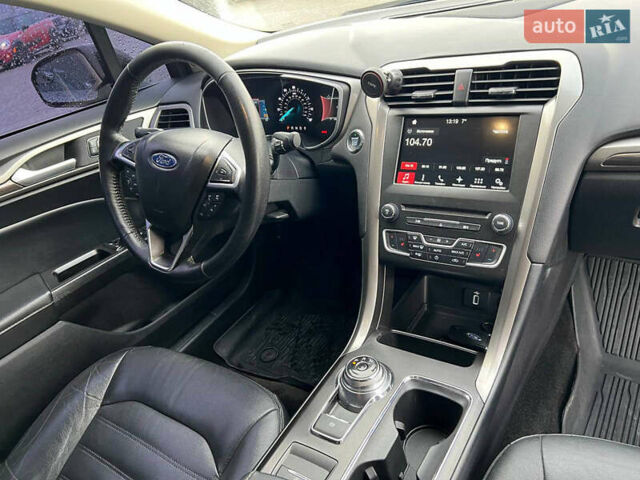 Чорний Форд Фьюжен, об'ємом двигуна 1.5 л та пробігом 112 тис. км за 11940 $, фото 41 на Automoto.ua