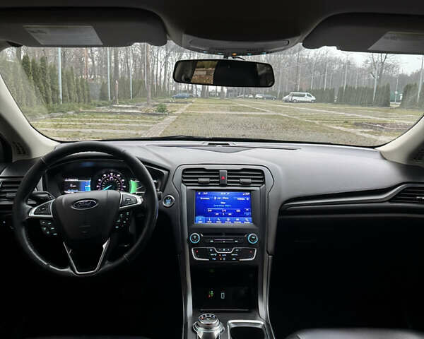 Черный Форд Фьюжн, объемом двигателя 2.49 л и пробегом 172 тыс. км за 12700 $, фото 9 на Automoto.ua