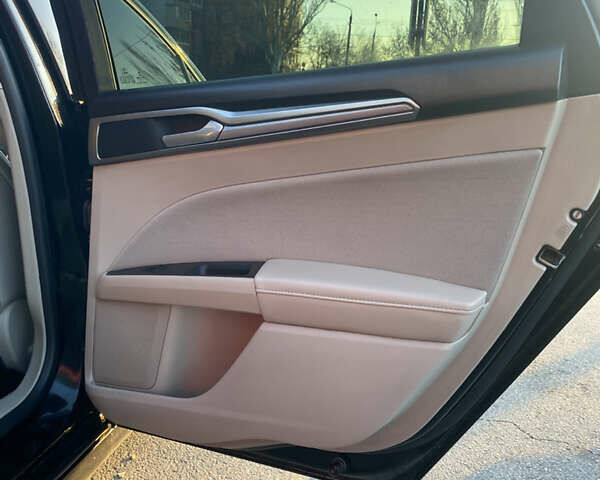 Черный Форд Фьюжн, объемом двигателя 2.49 л и пробегом 94 тыс. км за 14000 $, фото 26 на Automoto.ua