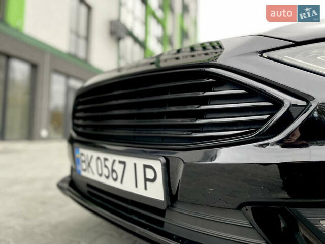 Форд Фьюжен 2018 у Вараш (Кузнецовськ) на Automoto.ua Чорний Форд Фьюжен, об'ємом двигуна 2.5 л та пробігом 131 тис. км за 14500 $, фото 10 на Automoto.ua