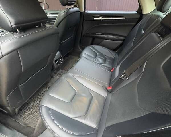 Черный Форд Фьюжн, объемом двигателя 2 л и пробегом 270 тыс. км за 14400 $, фото 19 на Automoto.ua