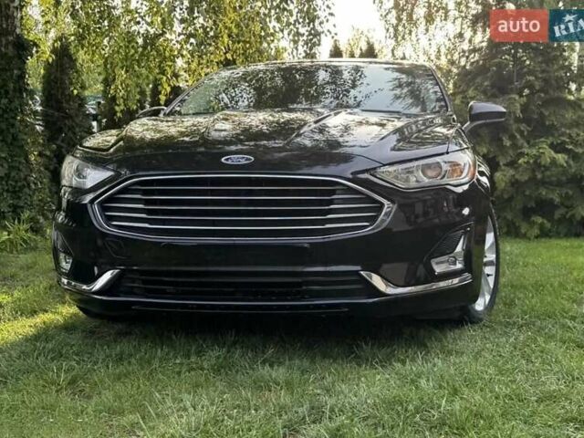 Черный Форд Фьюжн, объемом двигателя 2 л и пробегом 87 тыс. км за 18000 $, фото 4 на Automoto.ua