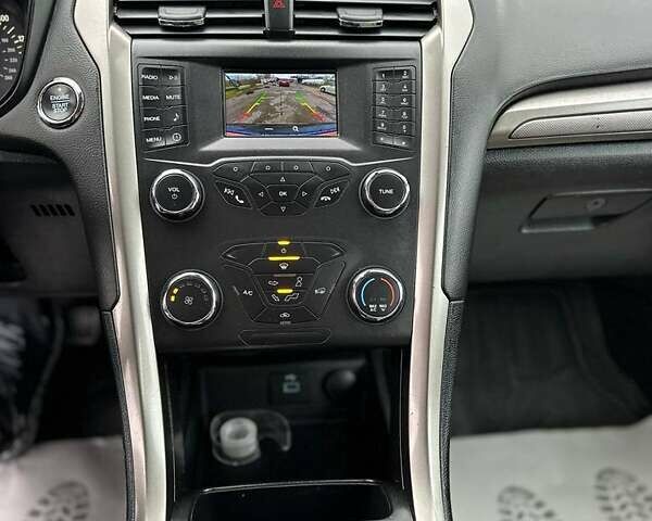 Черный Форд Фьюжн, объемом двигателя 2.49 л и пробегом 163 тыс. км за 12000 $, фото 5 на Automoto.ua