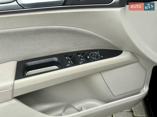 Черный Форд Фьюжн, объемом двигателя 1.5 л и пробегом 93 тыс. км за 12999 $, фото 61 на Automoto.ua