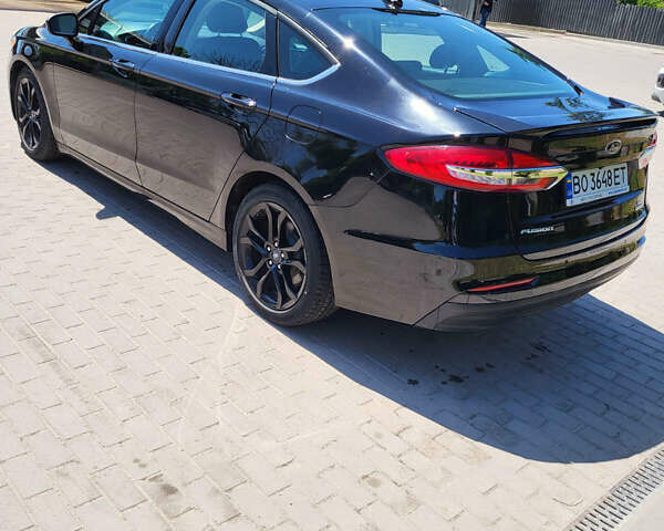 Чорний Форд Фьюжен, об'ємом двигуна 1.5 л та пробігом 27 тис. км за 13500 $, фото 5 на Automoto.ua