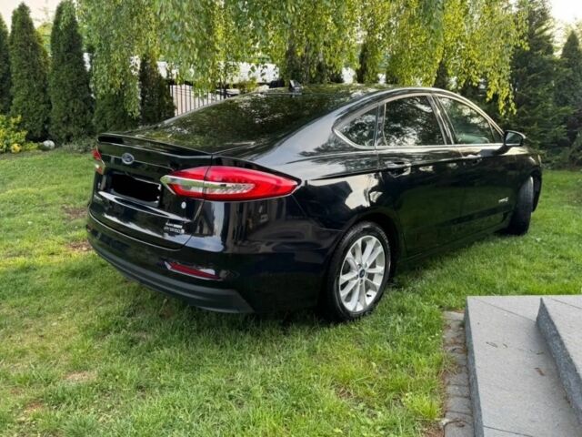 Черный Форд Фьюжн, объемом двигателя 2 л и пробегом 117 тыс. км за 8000 $, фото 2 на Automoto.ua