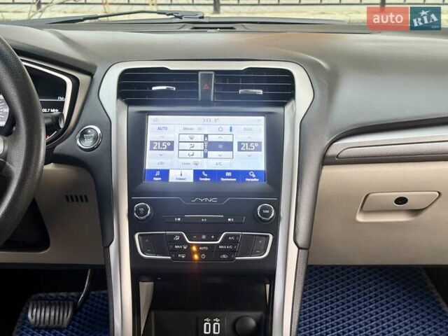 Черный Форд Фьюжн, объемом двигателя 1.5 л и пробегом 93 тыс. км за 12999 $, фото 41 на Automoto.ua