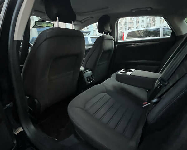 Черный Форд Фьюжн, объемом двигателя 2 л и пробегом 177 тыс. км за 14200 $, фото 7 на Automoto.ua