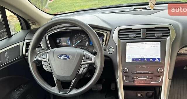 Черный Форд Фьюжн, объемом двигателя 2 л и пробегом 87 тыс. км за 18000 $, фото 7 на Automoto.ua