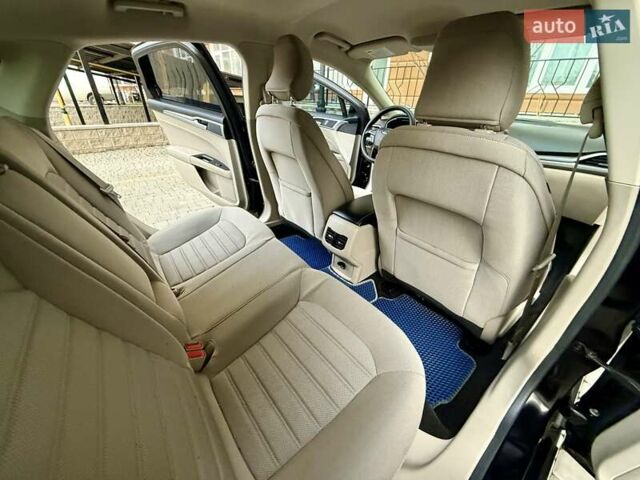 Черный Форд Фьюжн, объемом двигателя 1.5 л и пробегом 93 тыс. км за 12999 $, фото 35 на Automoto.ua