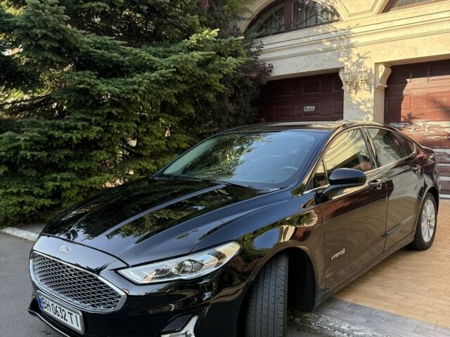 Черный Форд Фьюжн, объемом двигателя 2 л и пробегом 124 тыс. км за 15500 $, фото 1 на Automoto.ua