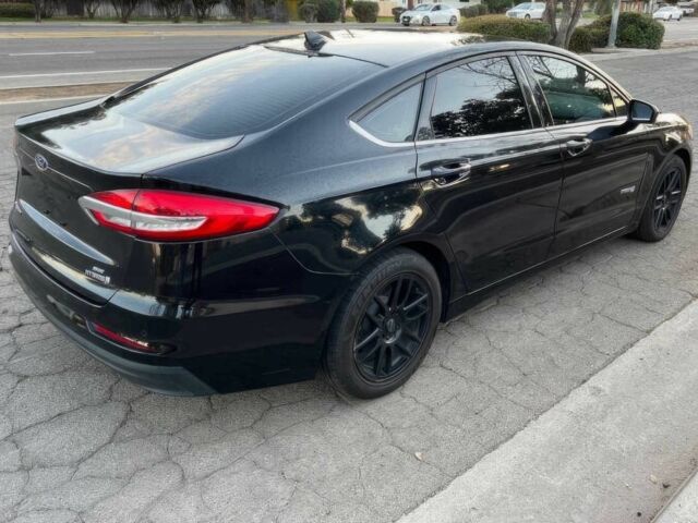 Черный Форд Фьюжн, объемом двигателя 2 л и пробегом 47 тыс. км за 9000 $, фото 7 на Automoto.ua