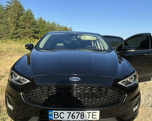 Форд Фьюжн 2019 в Львове на Automoto.ua Черный Форд Фьюжн, объемом двигателя 2 л и пробегом 111 тыс. км за 16900 $, фото 4 на Automoto.ua