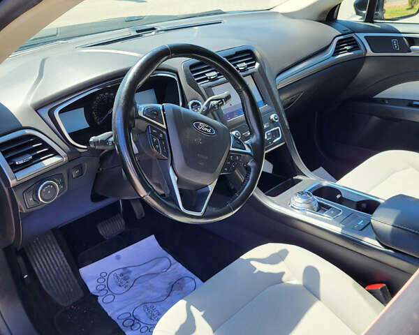 Чорний Форд Фьюжен, об'ємом двигуна 1.5 л та пробігом 27 тис. км за 13500 $, фото 6 на Automoto.ua