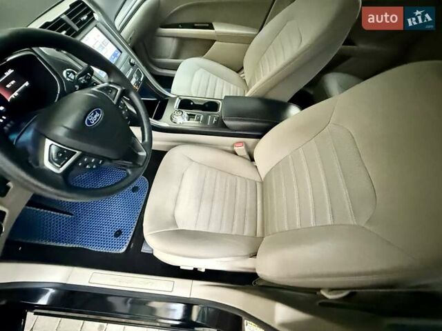 Черный Форд Фьюжн, объемом двигателя 1.5 л и пробегом 93 тыс. км за 12999 $, фото 64 на Automoto.ua