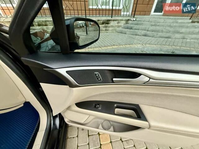 Черный Форд Фьюжн, объемом двигателя 1.5 л и пробегом 93 тыс. км за 12999 $, фото 51 на Automoto.ua