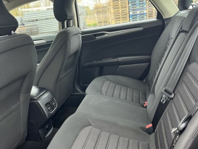 Черный Форд Фьюжн, объемом двигателя 2 л и пробегом 183 тыс. км за 13100 $, фото 12 на Automoto.ua