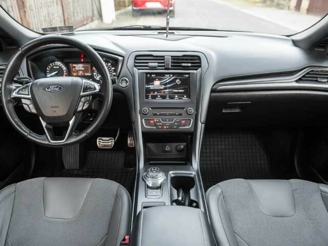 Черный Форд Фьюжн, объемом двигателя 2 л и пробегом 85 тыс. км за 9500 $, фото 5 на Automoto.ua